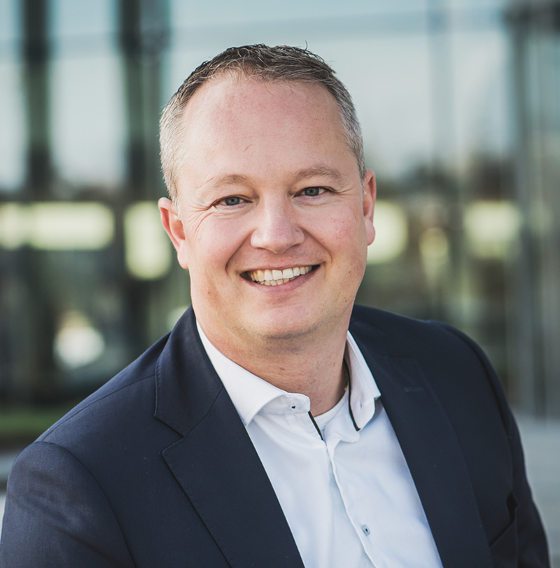 Dennis van Velzen Dennis van Velzen